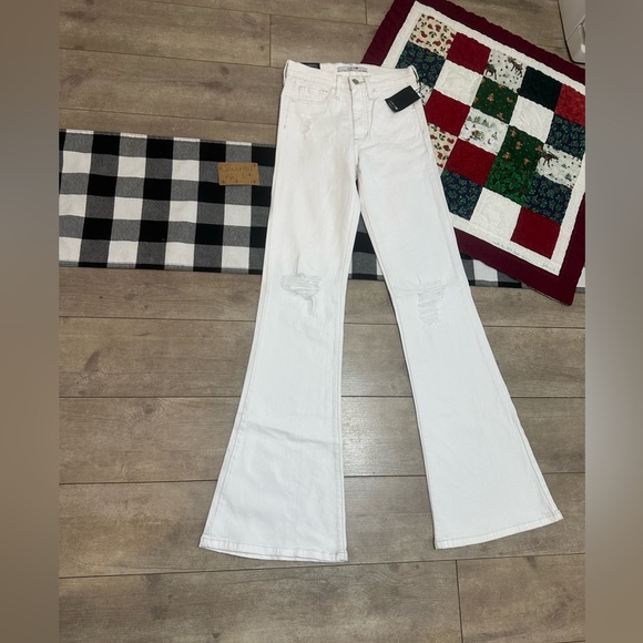 New Joe's Jeans High Rise Flare White Distressed Jeans Women’s Size 23” Long - Picture 16 of 16